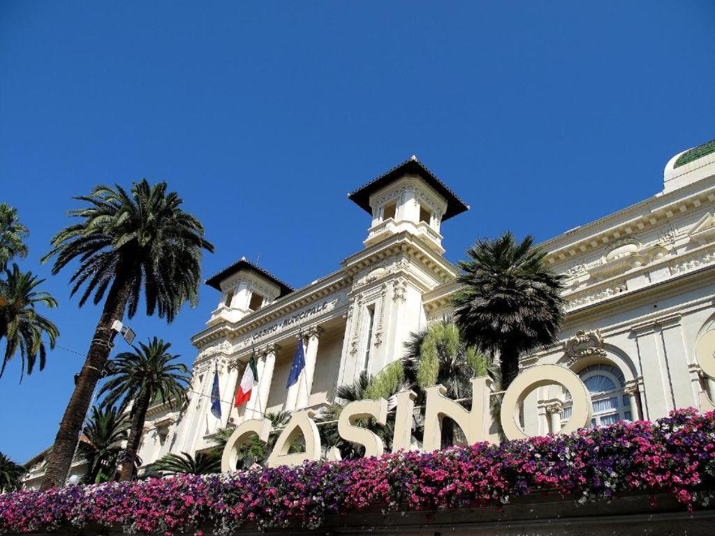 Casa Vacanza Rossella Sanremo Exterior photo